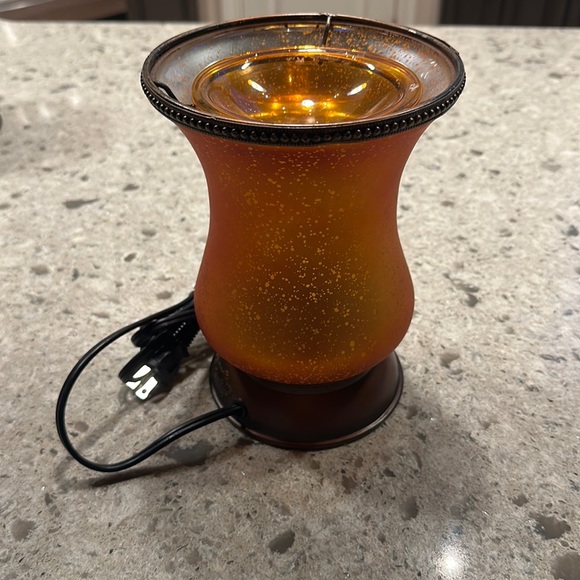 Scentsy Warmer Brown - Picture 1 of 2